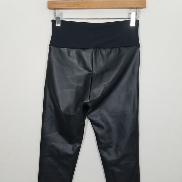 Like New Assets By Spanx Faux Leather Leggings Black Size S - Picture 12 of 13